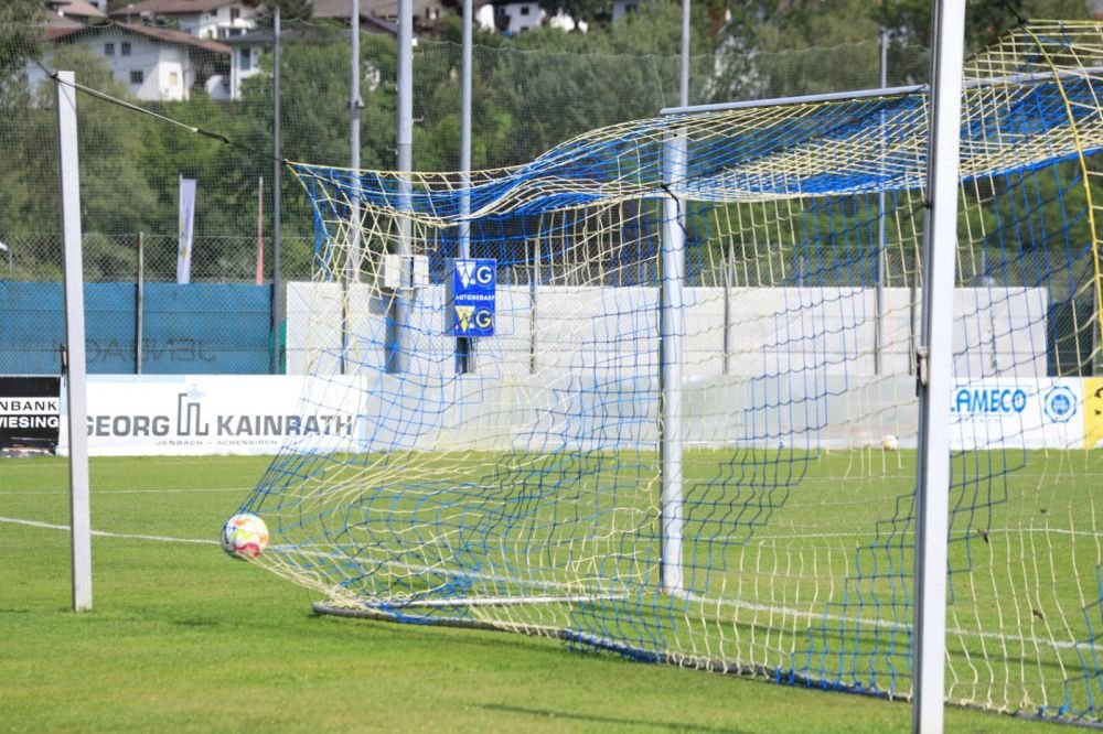 Universitatea Craiova s-a distrat cu o echipă care a retrogradat din Bundesliga, în primul meci cu Laszlo Balint pe bancă_9