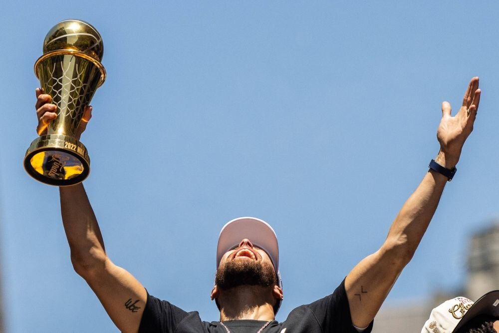 „Cine ești, de ce joci baschet?” Steph Curry, poveste inedită înainte să ajungă unul dintre cei mai buni aruncători de 3 puncte_5