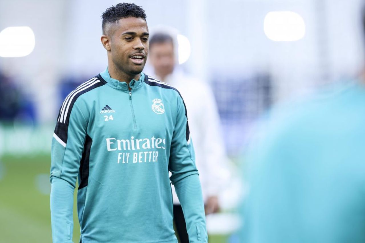 Real Madrid încasează o lovitură în ofensivă. Atacantul a cerut să plece de la echipă_8
