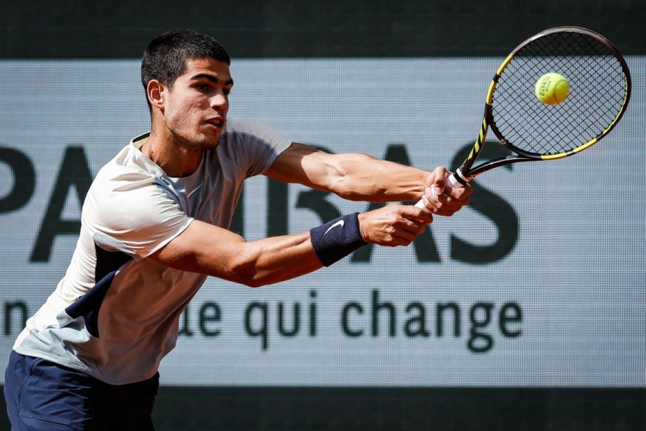 Puștiul Alcaraz a pus tribunele pe foc la Wimbledon: cele mai tari lovituri executate în prima zi a turneului_13