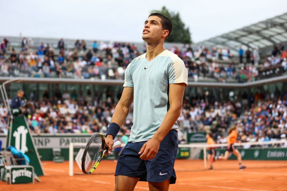 Puștiul Alcaraz a pus tribunele pe foc la Wimbledon: cele mai tari lovituri executate în prima zi a turneului_16