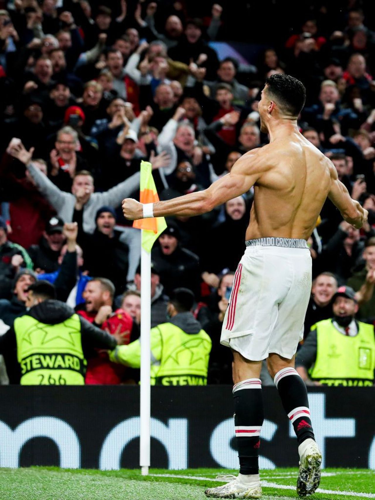 S-a iubit cu Cristiano Ronaldo și acum a spus tot! Cum a fost relația cu superstarul portughez _75