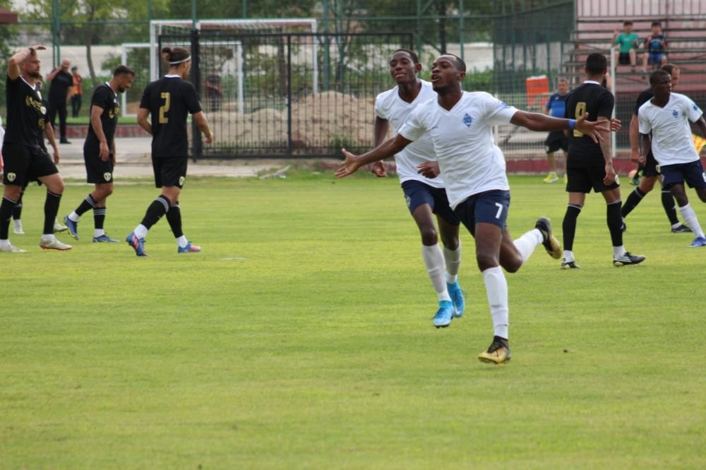 Echipa de fotbal din Tiraspol și-a schimbat numele în Pelican și a transferat 14 africani într-o singură zi!_4
