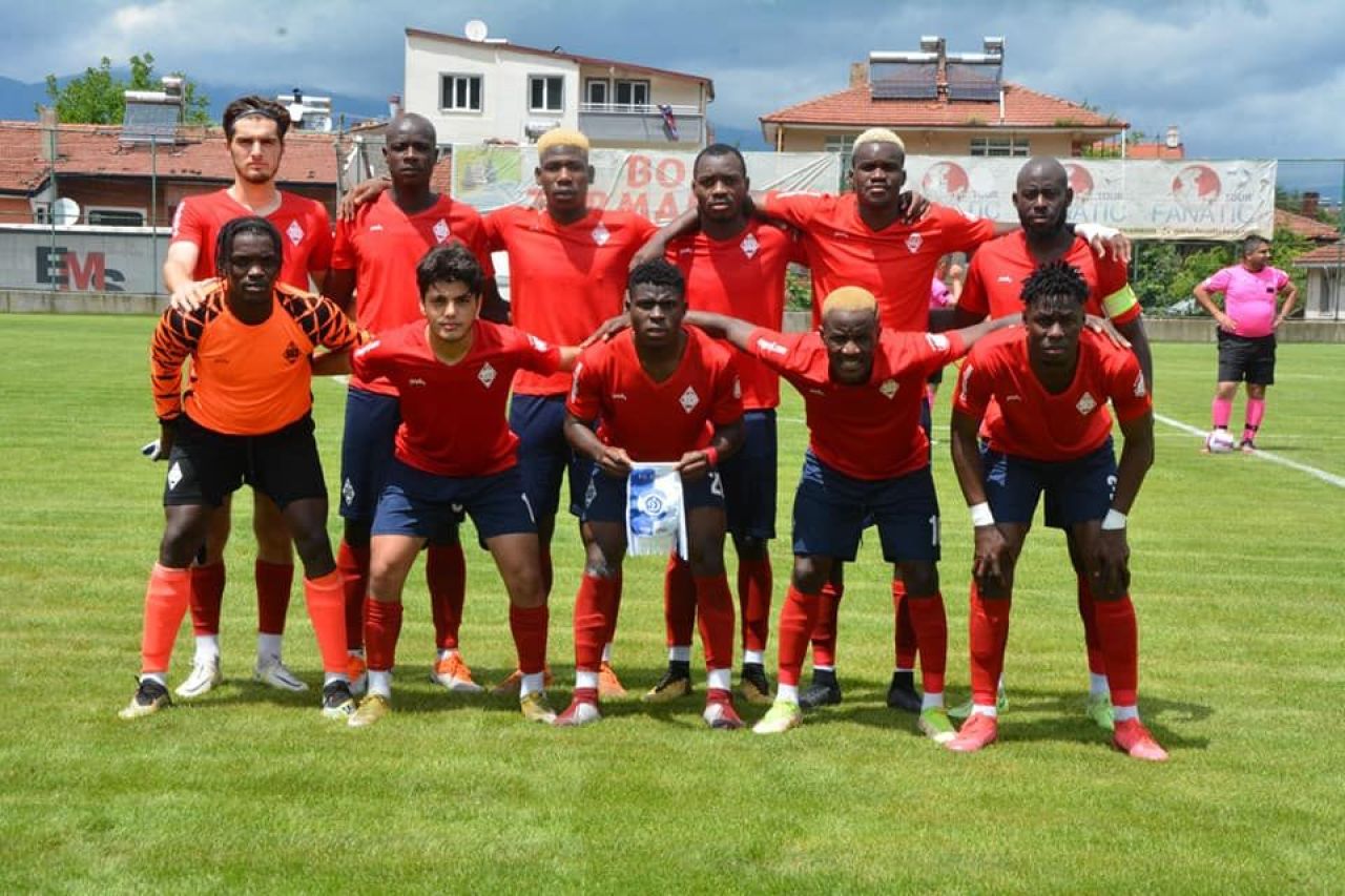 Echipa de fotbal din Tiraspol și-a schimbat numele în Pelican și a transferat 14 africani într-o singură zi!_5