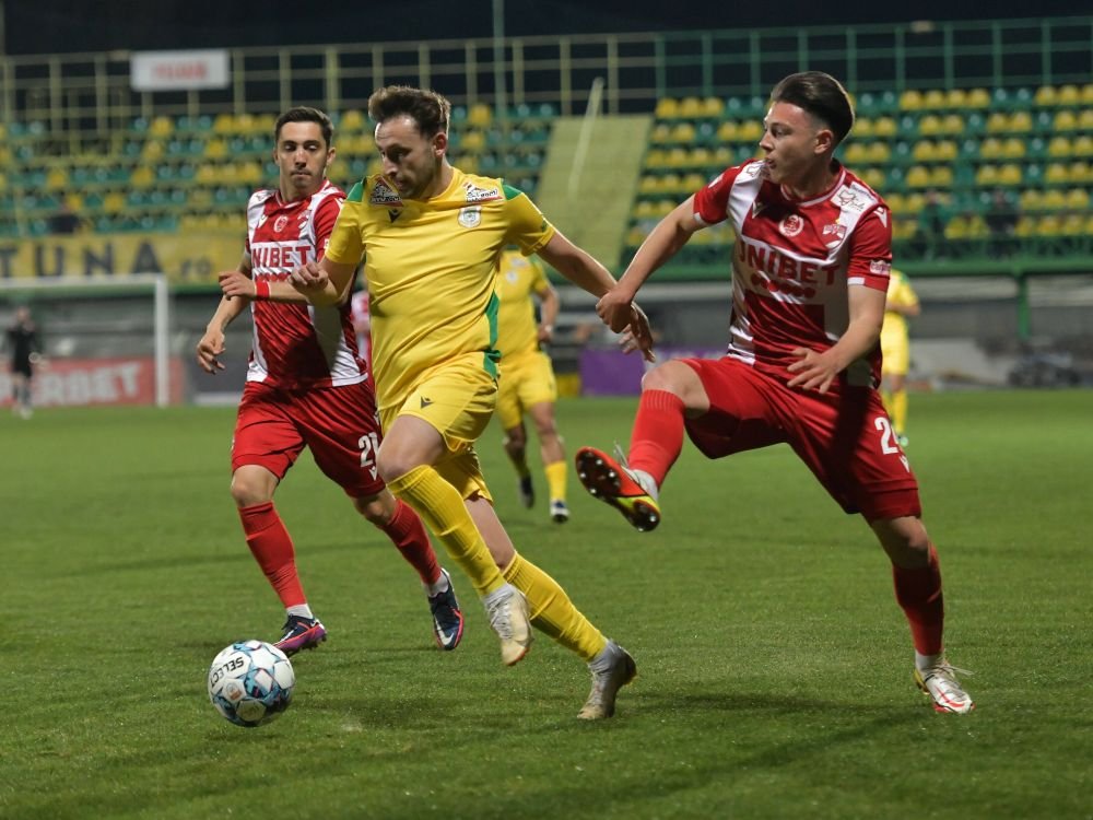 Scapă cine poate! Încă un fotbalist important pleacă de la Dinamo. Va juca în Cipru_4