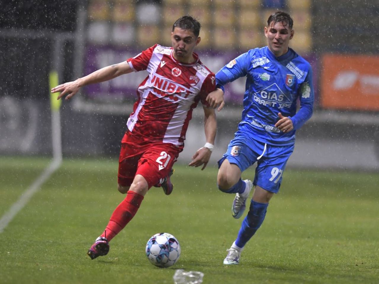 Scapă cine poate! Încă un fotbalist important pleacă de la Dinamo. Va juca în Cipru_6