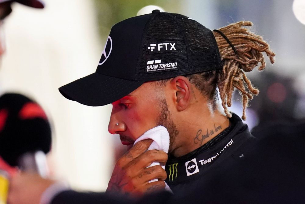 Lewis Hamilton, sc&acirc;rbit de comentariile lui Nelson Piquet. Cum a reacționat pilotul britanic&nbsp;