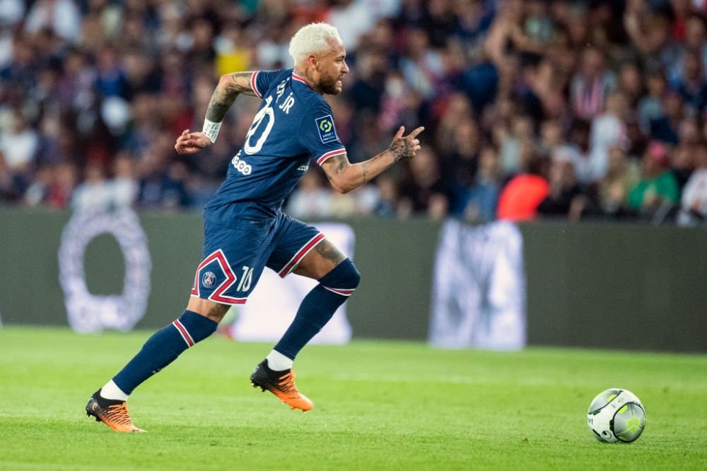 Neymar nu mai este dorit de șefii lui PSG! Tatăl superstarului negociază deja cu un alt gigant al Europei _9