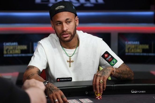 Neymar nu mai este dorit de șefii lui PSG! Tatăl superstarului negociază deja cu un alt gigant al Europei _10