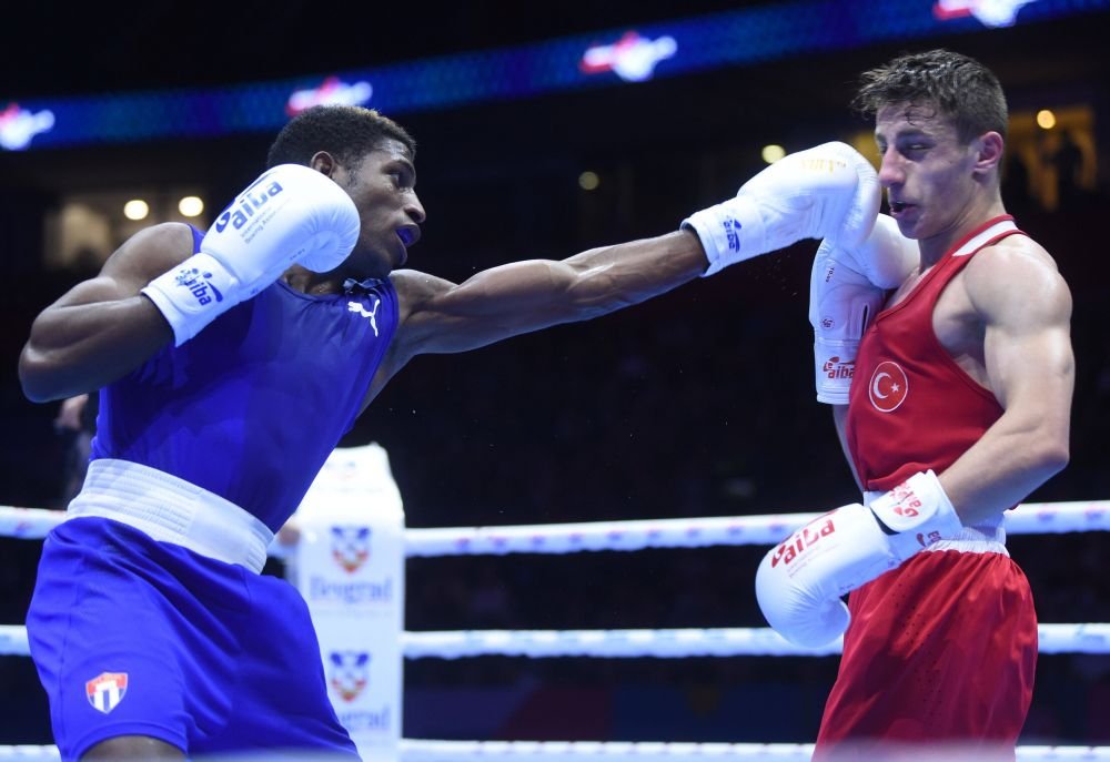 Campion olimpic și mondial la box, prins c&acirc;nd &icirc;ncerca să fugă din Cuba comunistă! Ce i se poate &icirc;nt&acirc;mpla