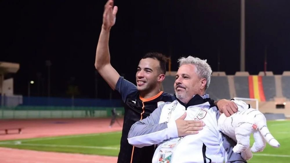 Show a la Șumudică în ultimul meci pentru Al-Shabab! Și-a pupat președintele în semn de rămas-bun _5