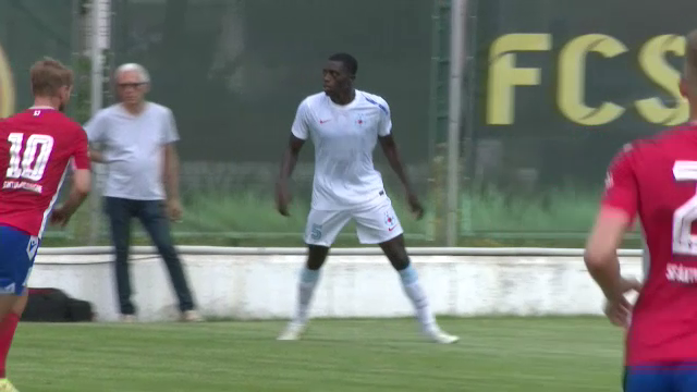FCSB, încurajată de galerie la primul amical. Starurile au dat autografe, iar MM Stoica a luat din stilul lui Gigi Becali_12
