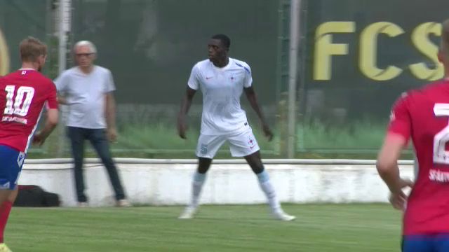 FCSB, încurajată de galerie la primul amical. Starurile au dat autografe, iar MM Stoica a luat din stilul lui Gigi Becali_12
