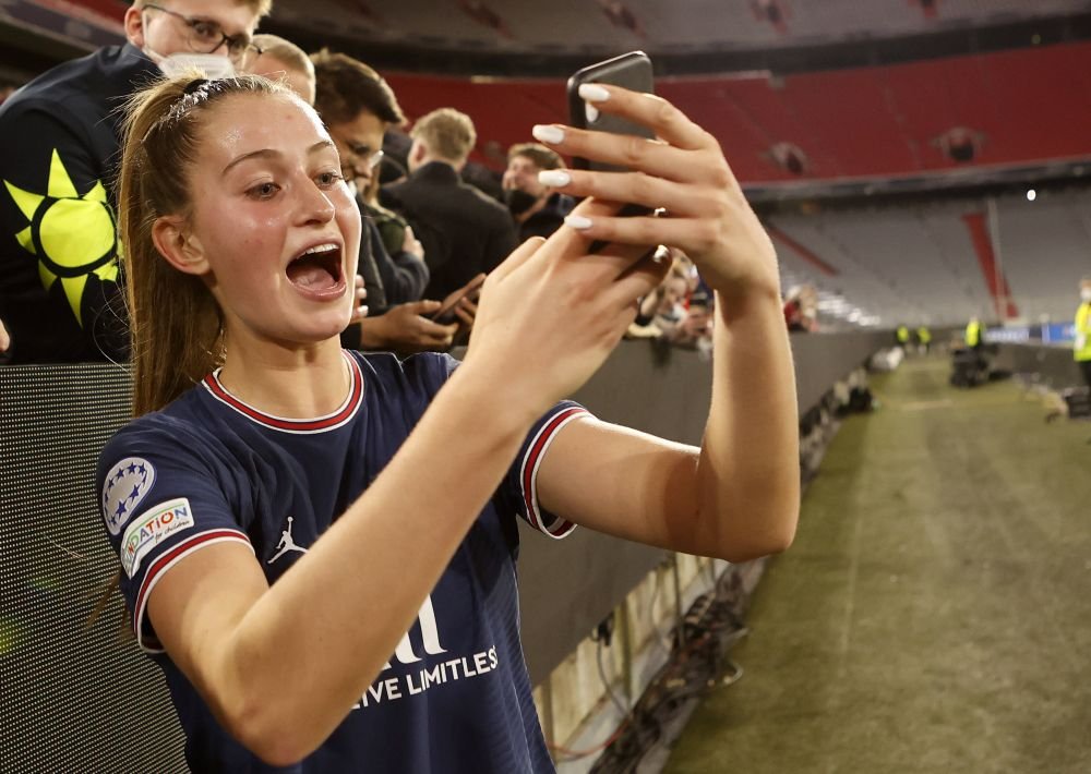 Cum arată fosta parteneră a lui Alphonso Davies. Cine este și ce avere are canadianca_15