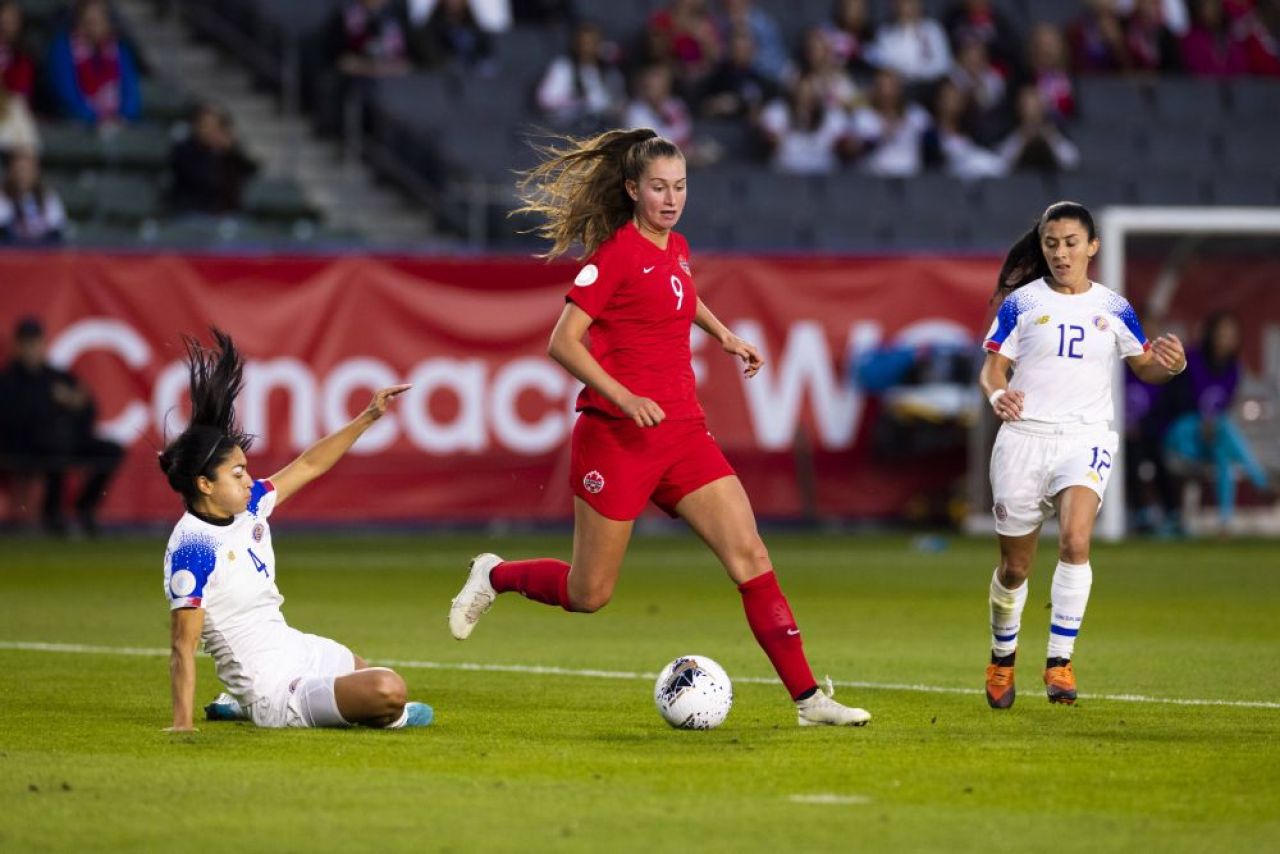 Cum arată fosta parteneră a lui Alphonso Davies. Cine este și ce avere are canadianca_28