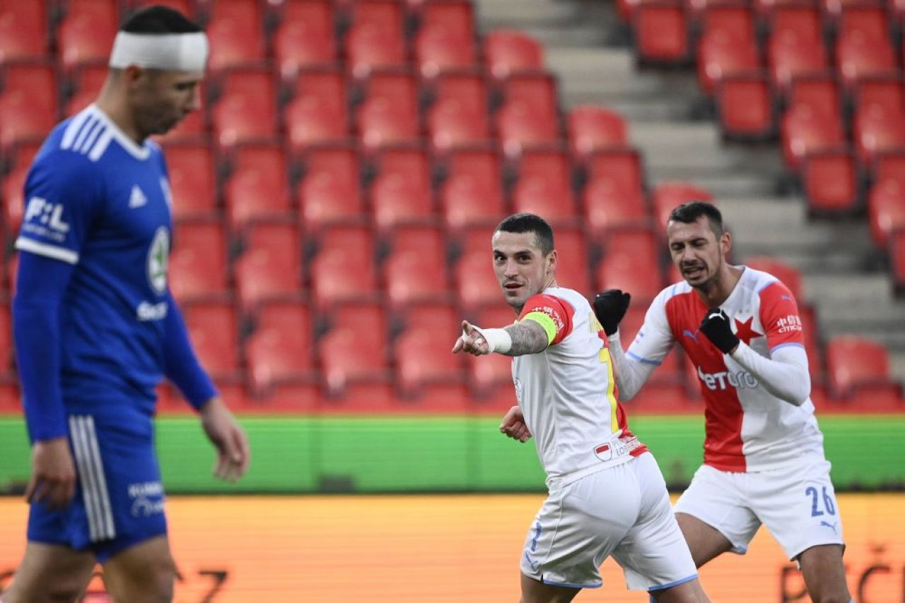 Reușită splendidă pentru Nicușor Stanciu în China. Mijlocașul este la al patrulea gol pentru Wuhan Three Towns_6