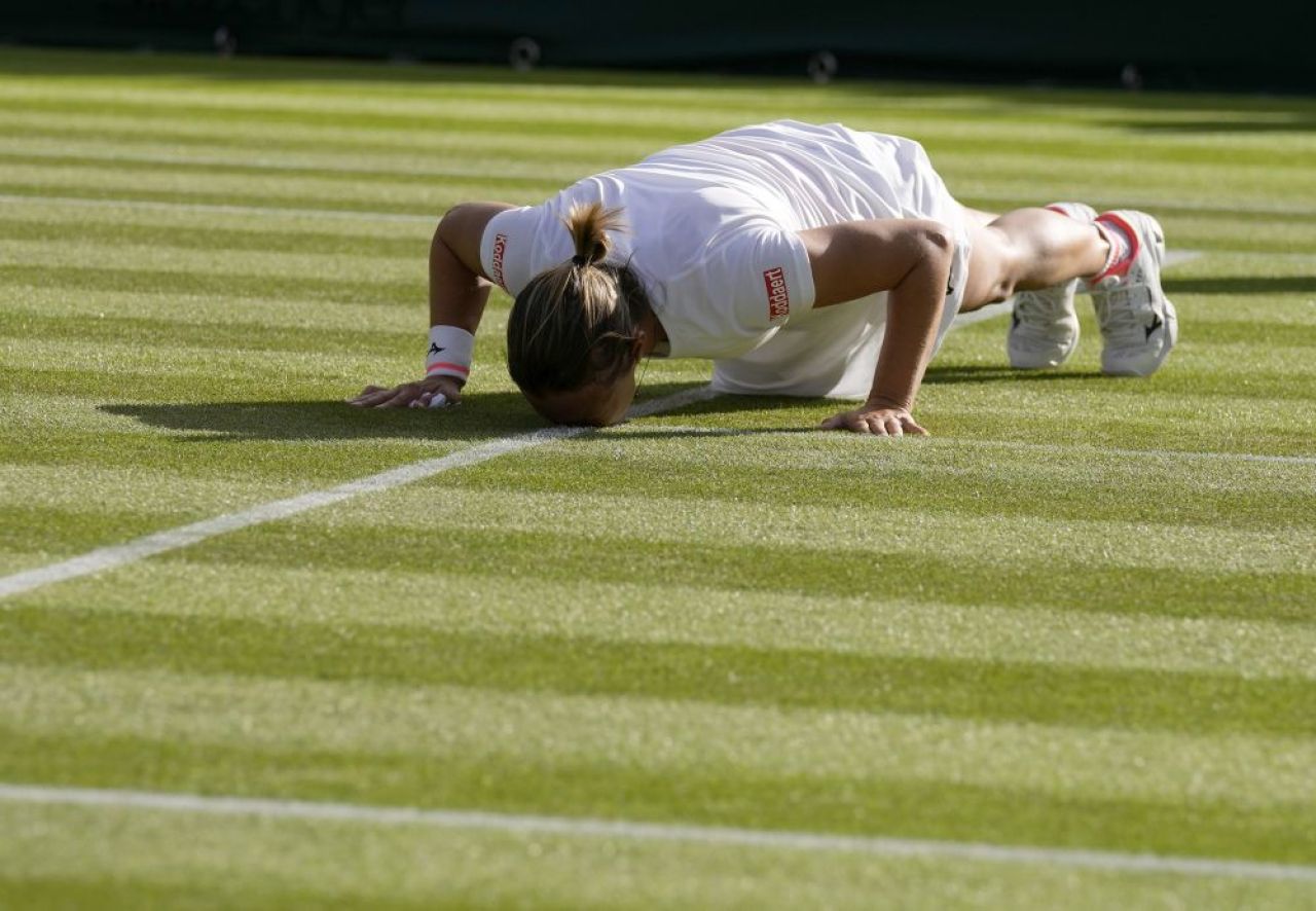 Simona „Psihic de Fier” Halep: revenirile uluitoare marcate de sportiva din țara noastră în turul secund la Wimbledon_14