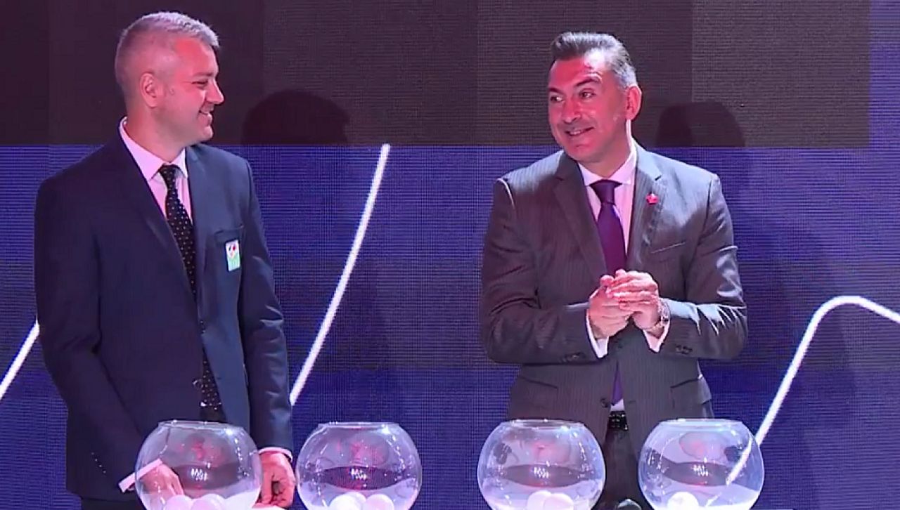 Tot „Arnold” a scos-o la capăt! Ilie Dumitrescu, moment savuros la tragerea la sorți! Bila a refuzat să se deschidă_5