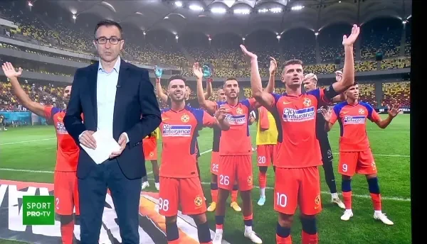 Fotbaliștii de la FCSB au văzut la Chișinău cum se Ține țuica &icirc;n dovleac. Un meșter popular le-a arătat asta