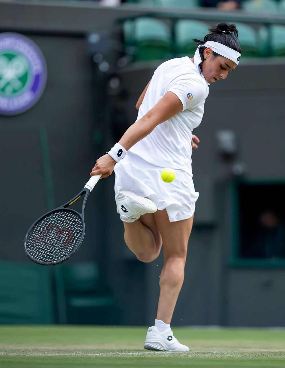 Wimbledon 2022 | Ons Jabeur, victorie muncită pentru calificarea în sferturi și moment de magie decupat din fotbal_2