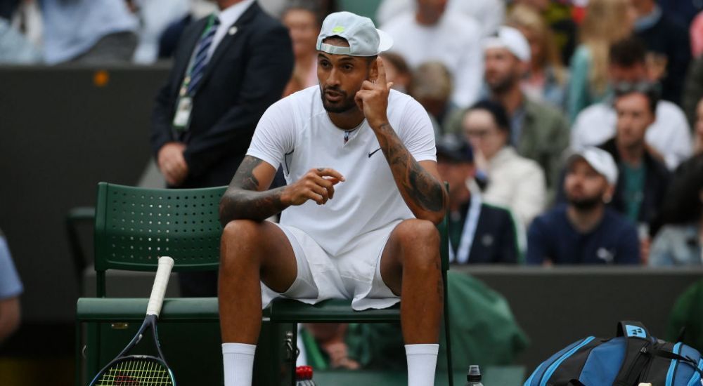 Kyrgios și Tsitsipas, buni de plată după meciul nebun de la Wimbledon! Cu cât au fost amendați cei doi_2