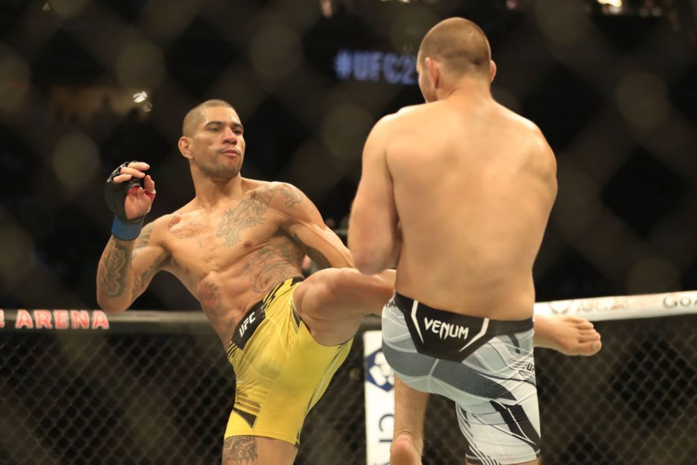 Lovitura s-a auzit în toată sala! K.O. brutal în UFC 276: „E un asasin!” _4