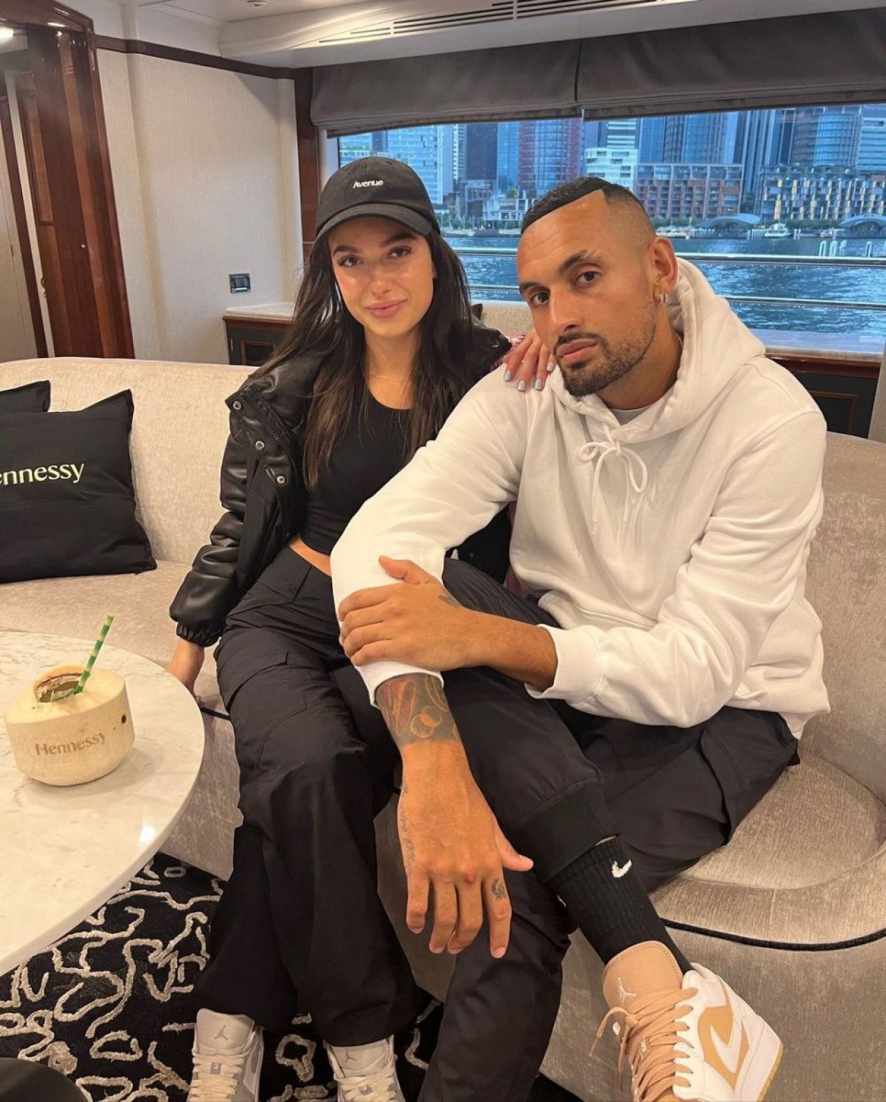 Ea este bomba sexy care îl 'liniștește' pe rebelul Nick Kyrgios! Cu cine se iubește controversatul tenismen _30