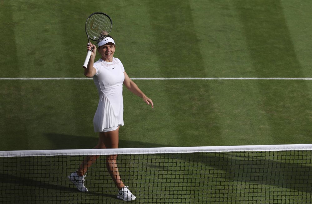 Reacția lui Patrick Mouratoglou după victoria entuziasmantă a Simonei Halep din optimile de finală de la Wimbledon 2022_13