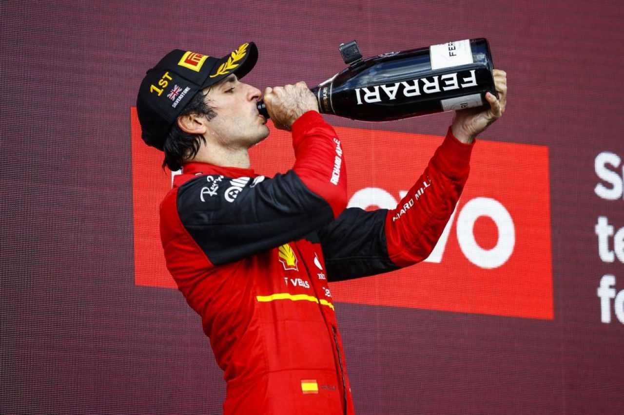 Încăpățânare la cotă maximă! Sainz s-a făcut că nu-i ascultă și a cucerit titlul la Silverstone_1