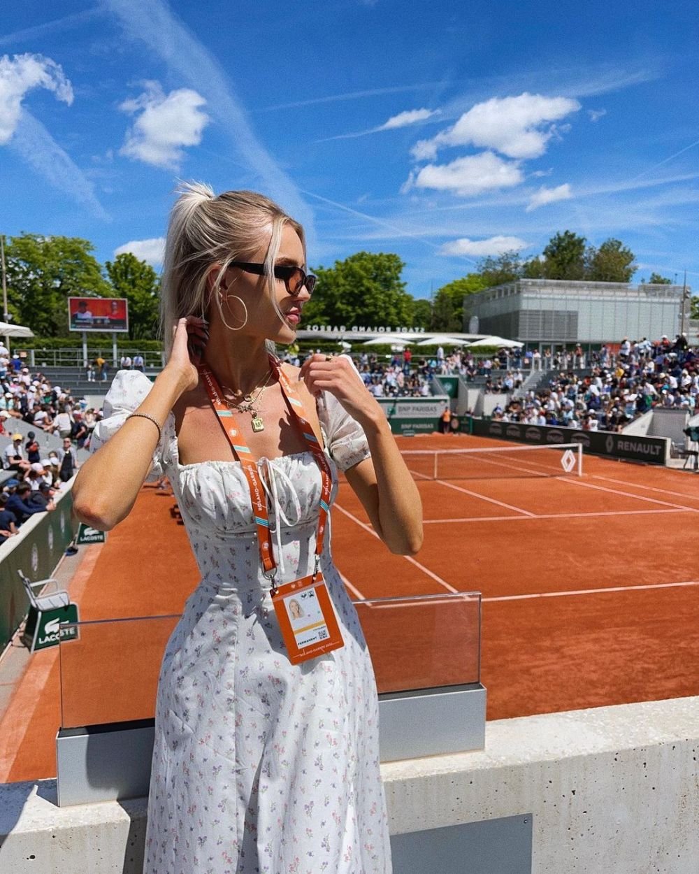 El a făcut spectacol la Wimbledon, dar ochii au fost pe ea în tribune! Cum arată iubita sexy a adversarului lui Nadal _50