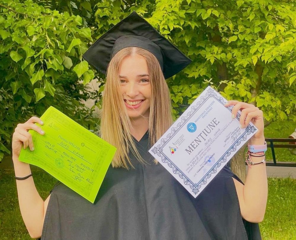 Oana Borș, una dintre cele mai talentate handbaliste din România, nevoită să stea pe bară peste un an!_2