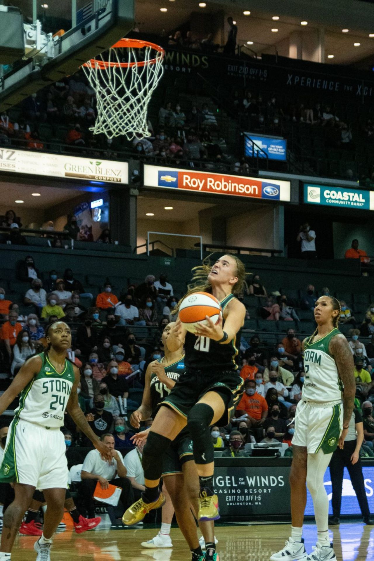 Vrăjitoarea Sabrina: record fabulos în WNBA al româncei Sabrina Ionescu!_2