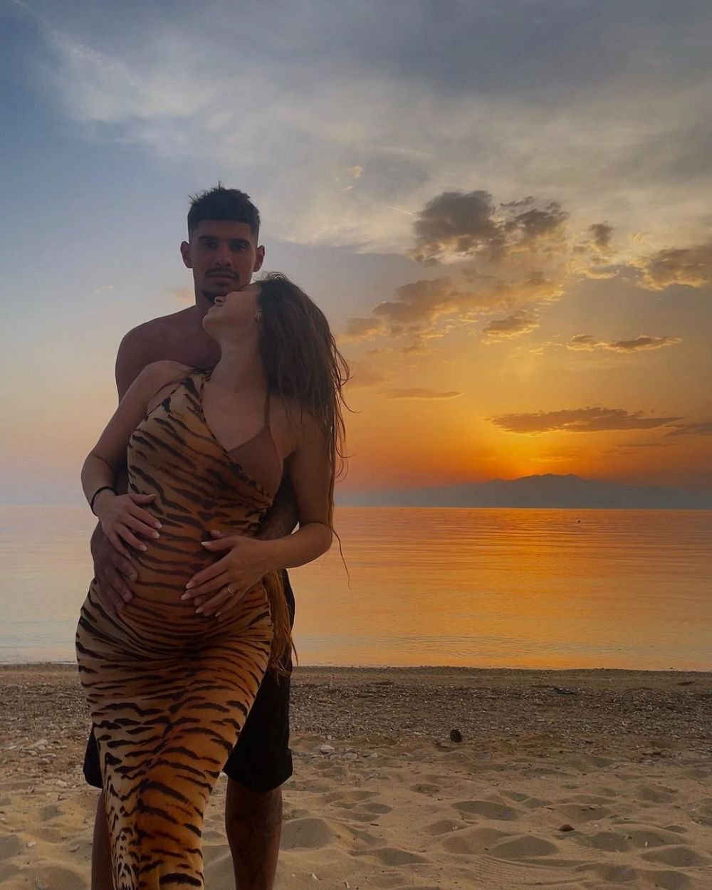 Prima fotografie cu Florinel și Ioana Coman, alături de fetița lor: „Datorită lui am reușit!” Numele inedit ales de cei doi _5