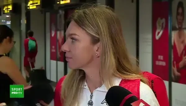 Simona Halep, declarații la revenirea &icirc;n țară după Wimbledon 2022