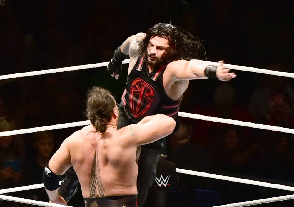 WWE | De la un fotbalist mediocru la cel mai tare wrestler din istorie_4