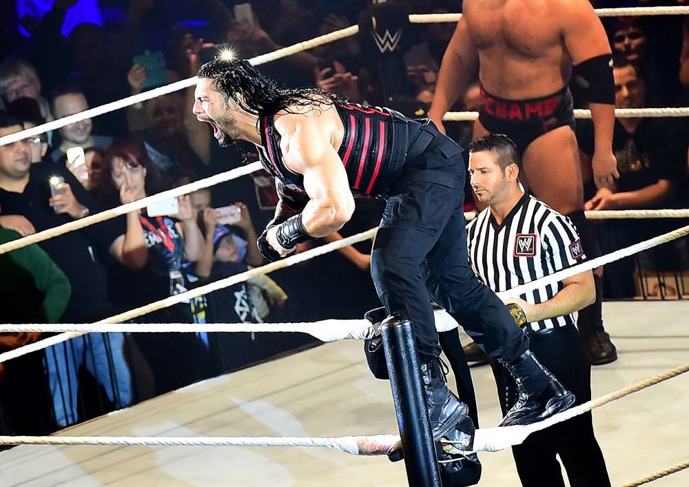 WWE | De la un fotbalist mediocru la cel mai tare wrestler din istorie_5
