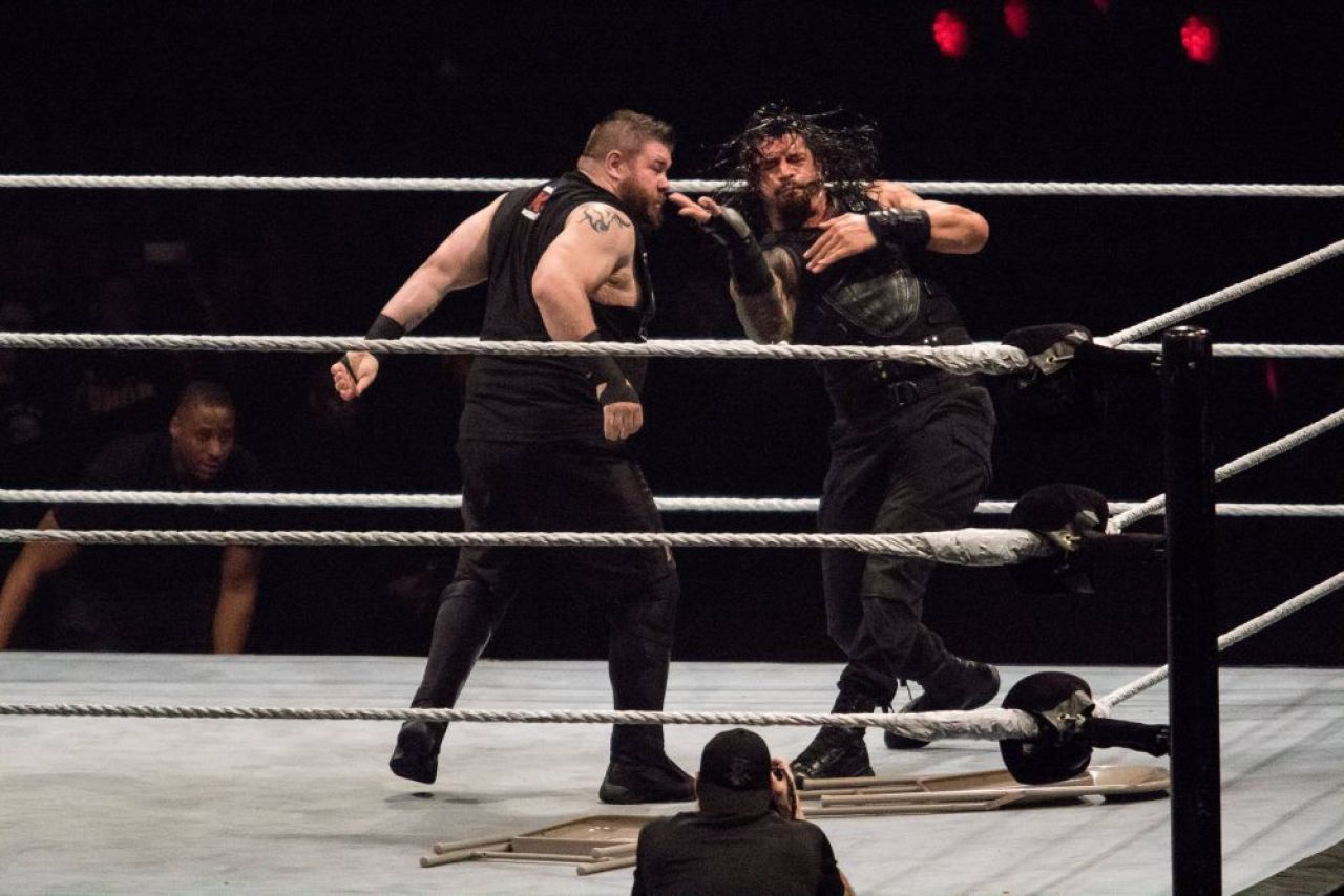 WWE | De la un fotbalist mediocru la cel mai tare wrestler din istorie_11