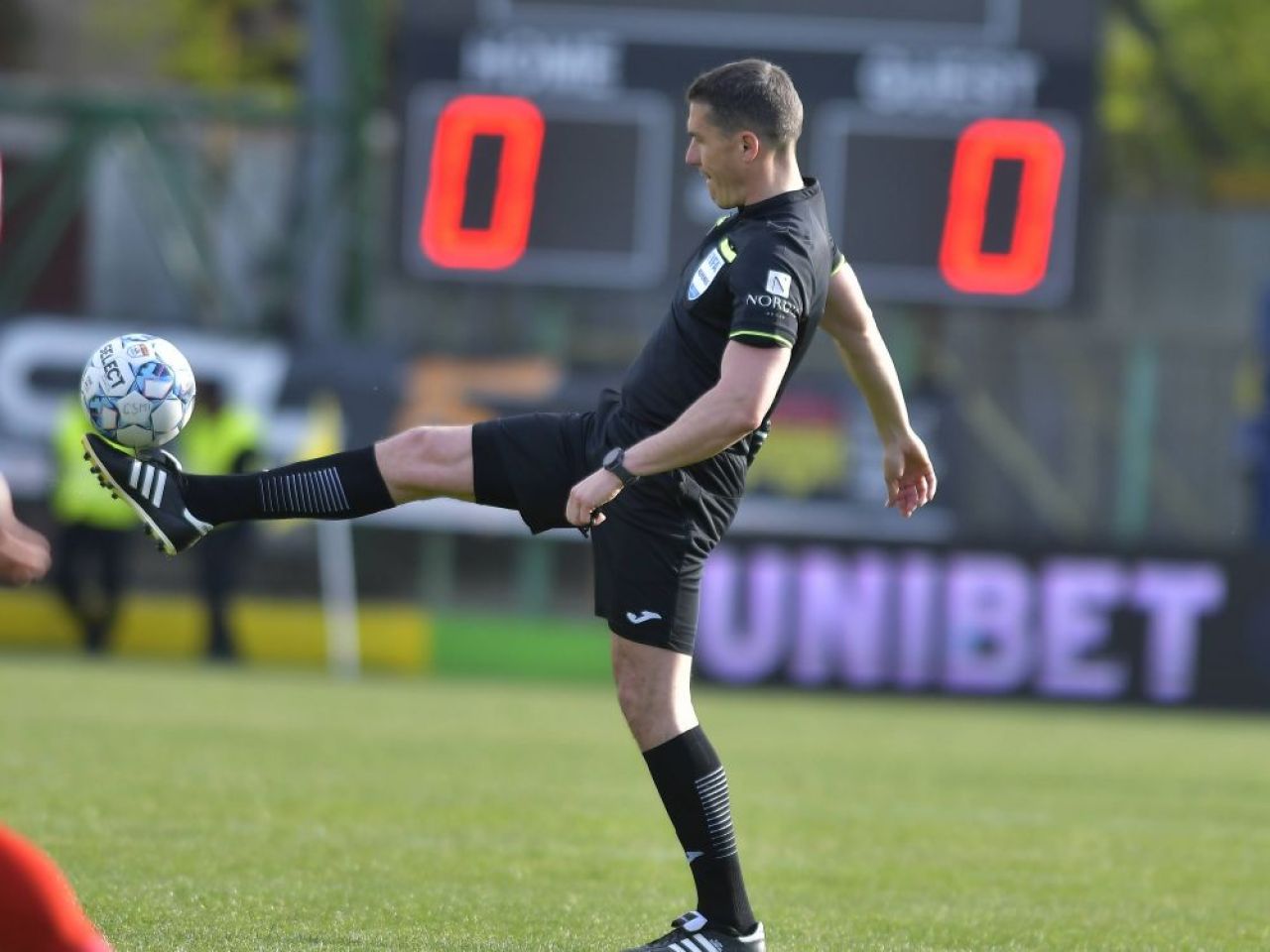Istvan Kovacs, memorabil cu privire la tehnologia VAR. Ce a spus românul care a arbitrat finala din Conference League_5