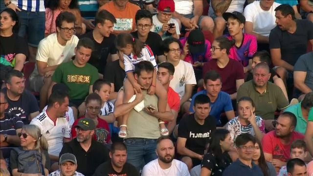 Așa da atmosferă în fotbalul românesc! Show total la Galați: 13.000 de fani în tribune la Oțelul - FCSB_6