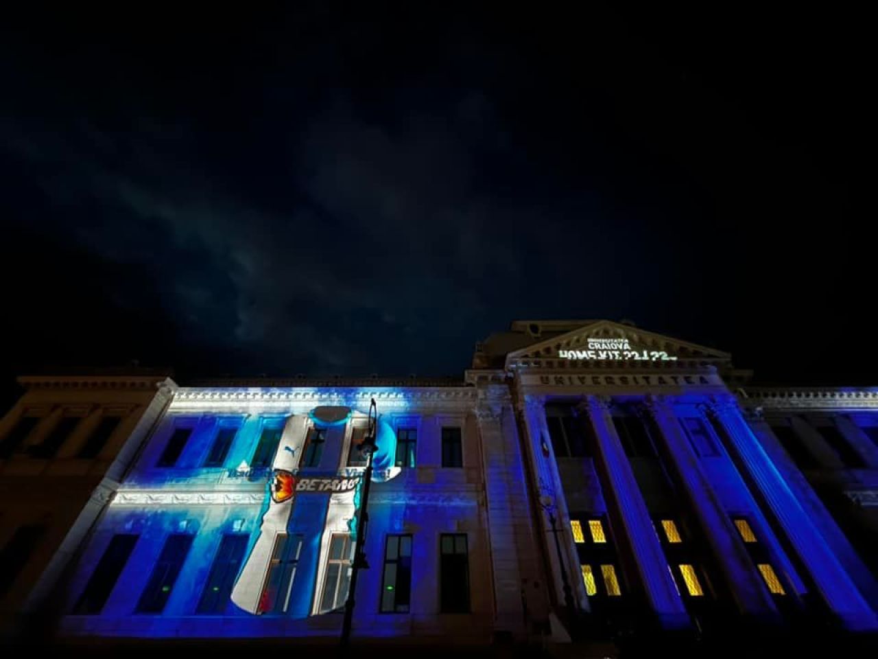 Universitatea Craiova și-a dezvăluit echipamentul pe care-l va folosi în sezonul 2022/23_8