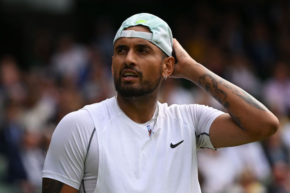 Nick Kyrgios revoluționează finalele de Grand Slam: i-a servit din mână lui Novak Djokovic la una din primele ocazii_4