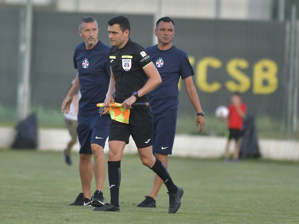 Transferuri pe bandă rulantă la FCSB! După fundașul central adus, Mihai Stoica negociază și cu un atacant&nbsp;
