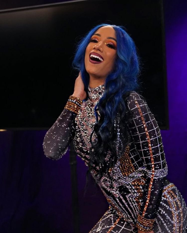 Sasha Banks, zeița din wrestling! Cum arată și ce avere are vedeta susținută de Snoop Dogg_29