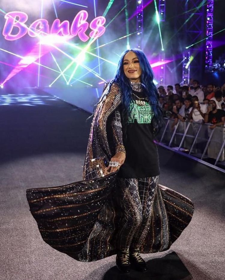 Sasha Banks, zeița din wrestling! Cum arată și ce avere are vedeta susținută de Snoop Dogg_31