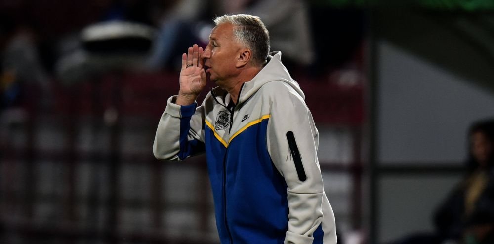 &bdquo;Cine antrenează la Dinamo?&rdquo; Dan Petrescu nu știe cine e antrenorul lui Dinamo, dar știe că &bdquo;nu e vina lui&rdquo;