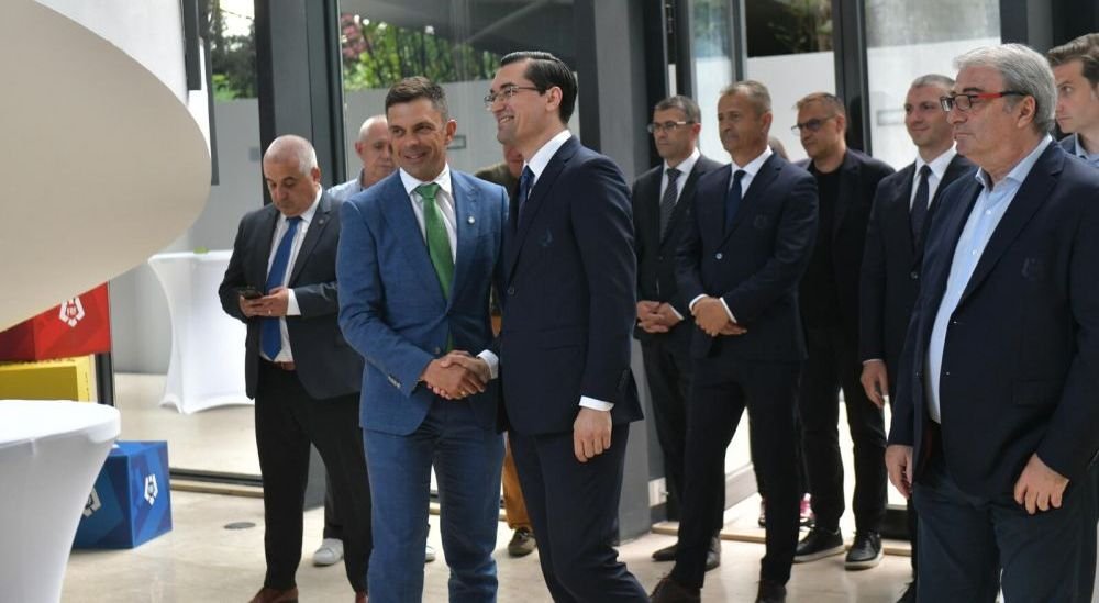 Ministrul Novak despre ordinul controversat pe care l-a dat: &rdquo;Burleanu mă sprijină, trebuie să facem curat &icirc;n curtea noastră!&rdquo;