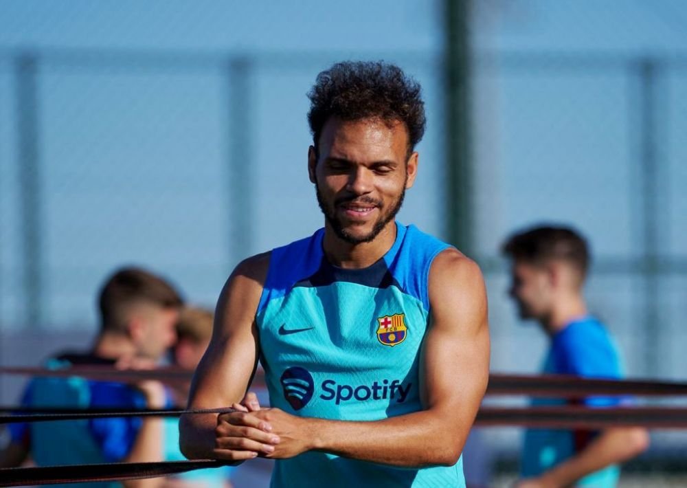 Martin The Mogul! Braithwaite e cel mai bogat fotbalist din lotul Barcelonei_2