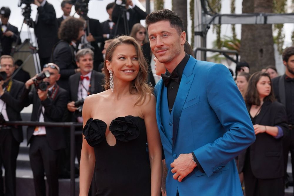 Decizia luată de Robert Lewandowski și soția sa, Anna, după ce au primit amenințări cu moartea_15