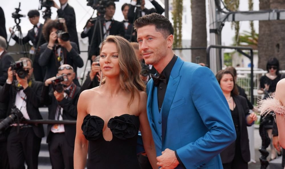 Decizia luată de Robert Lewandowski și soția sa, Anna, după ce au primit amenințări cu moartea_19