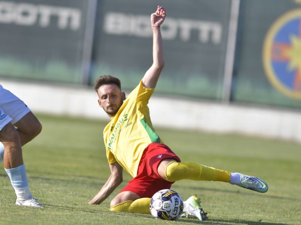 Cum s-au mișcat pe piața de mercato deschizătoarele noului sezon din SuperLiga, Hermannstadt și CS Mioveni_6